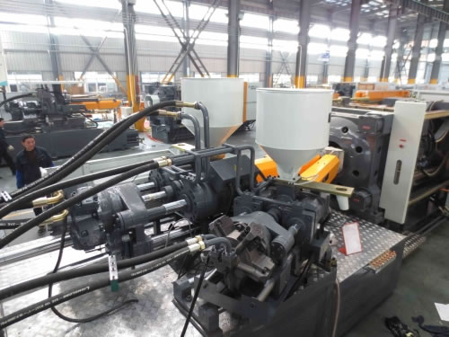 Mixed Two Color Injection Molding Machine HXS/H530
